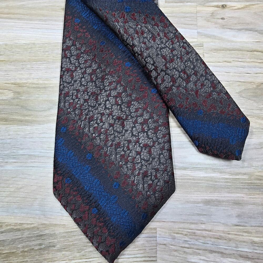 Cappuccino diagonal striped mens classic tie 56 inches long blue red kakhi - Picture 5 of 5